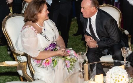 Mrs Rinehart and Mr Ellison discussing the Hancock-MRL joint venture at a private function for long-serving Hancock staff (Dec 2021)